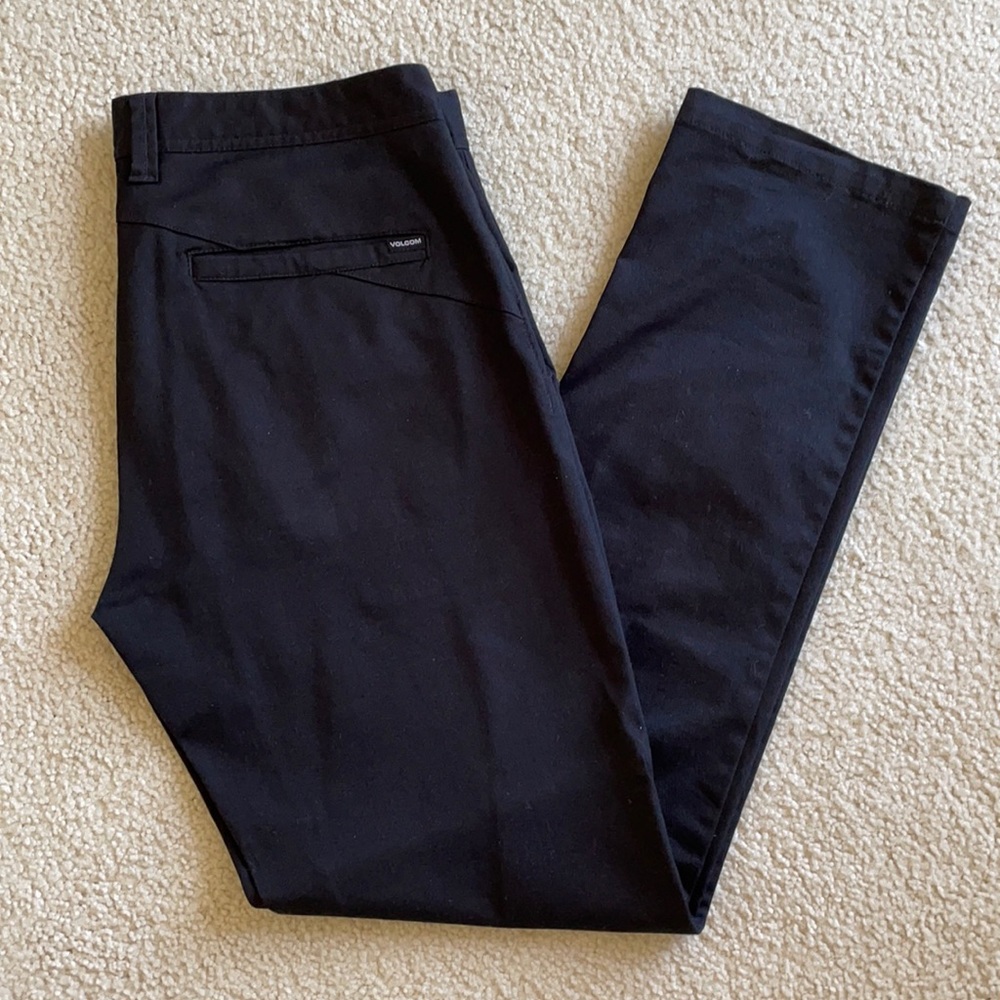 Black Volcom Chino’s
